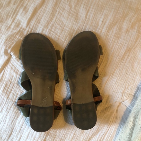 Sandals - Picture 2 of 6